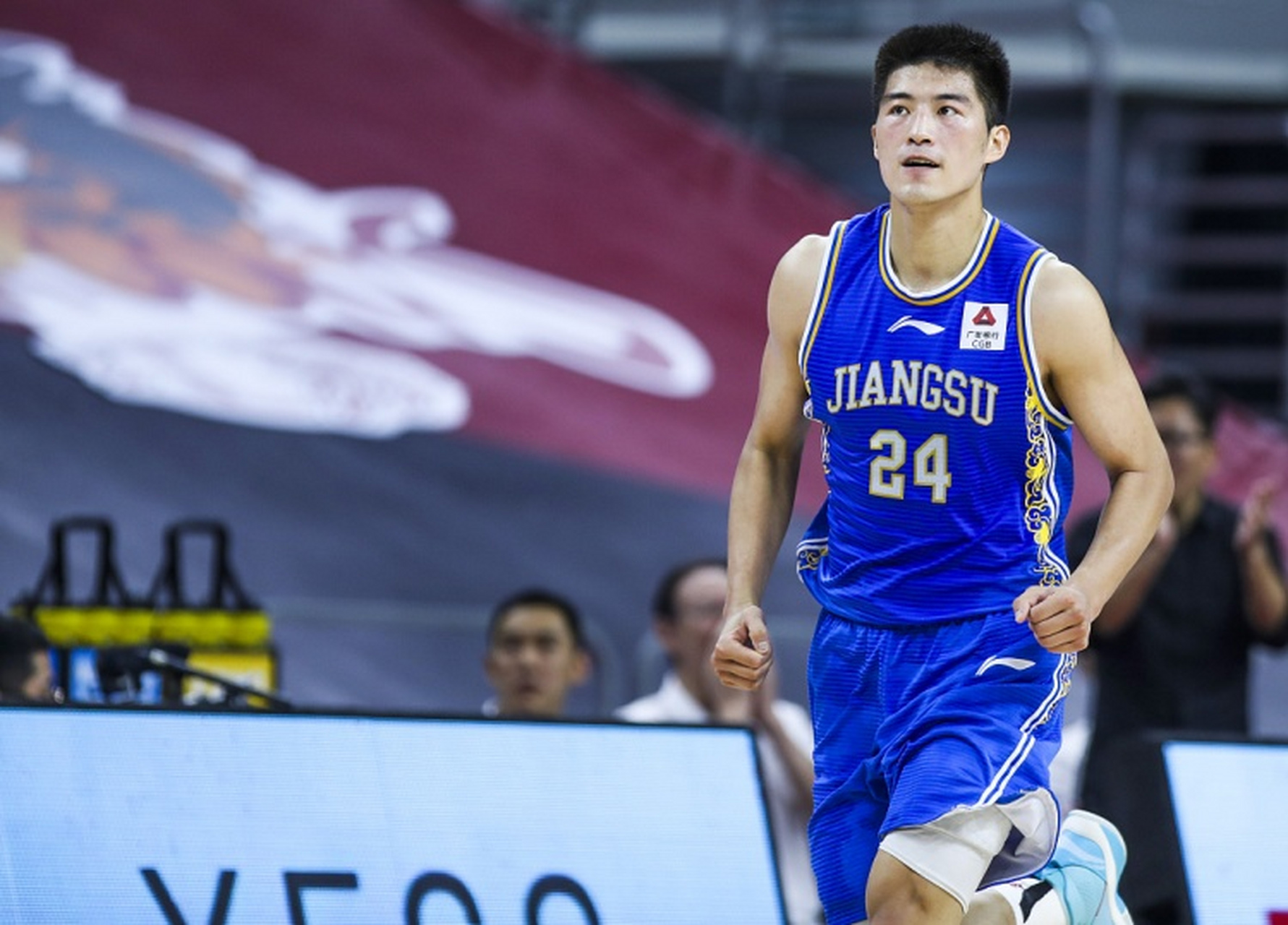 爱游戏体育app-包含尤文图斯发布备战花絮；关键时刻门线救险；CBA常规赛任务艰巨；资深球员宣示担当的词条-爱游戏体育app